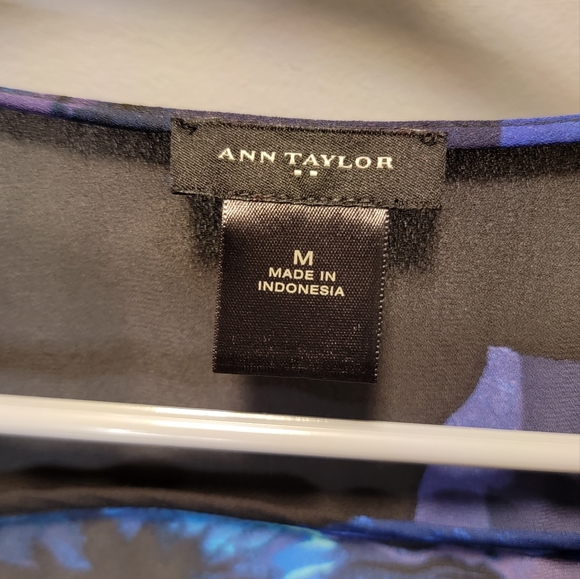 Medium Blouse by Anne Klein - Picture 3 of 4